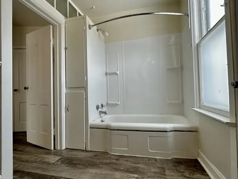 2707 Forest Ave — Photo 12