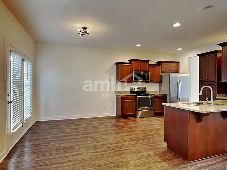 6457 Sunnywood Dr — Photo 4