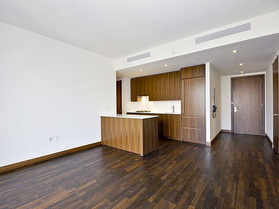 3rd image of 400 5th Ave APT 37F