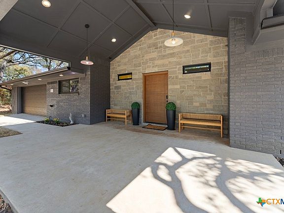 5th image of 503 Arrowhead Point Rd