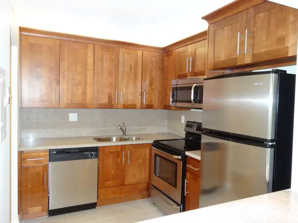 9235 8th #210, Boca Raton, FL 33428