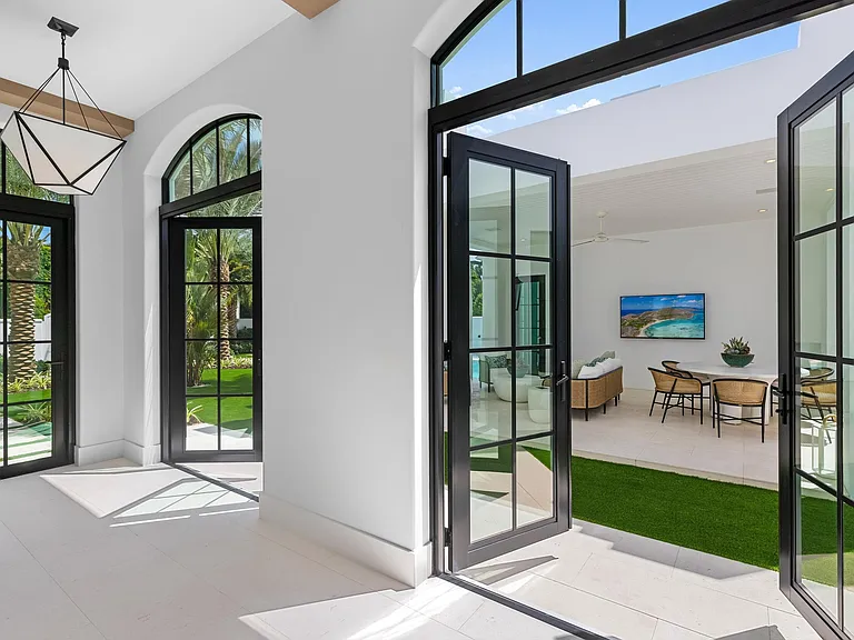 734 S Ocean Blvd — Photo 14