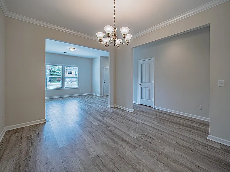 1545 Sawtooth Dr — Photo 11