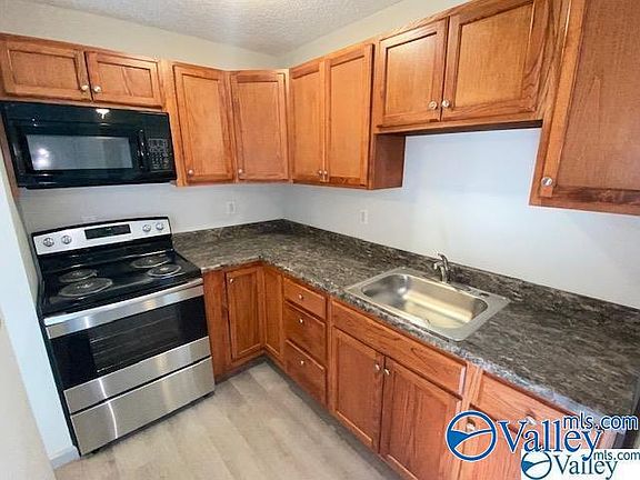 4th image of 2950 Hood Rd SW APT E