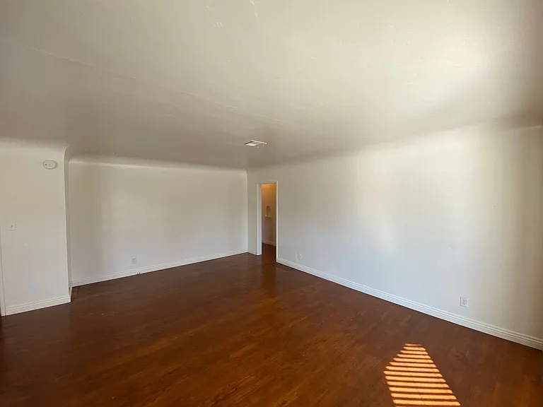 801 S Sowell St — Photo 4