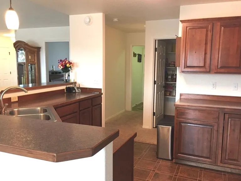 2887 N Terrell Dr — Photo 3
