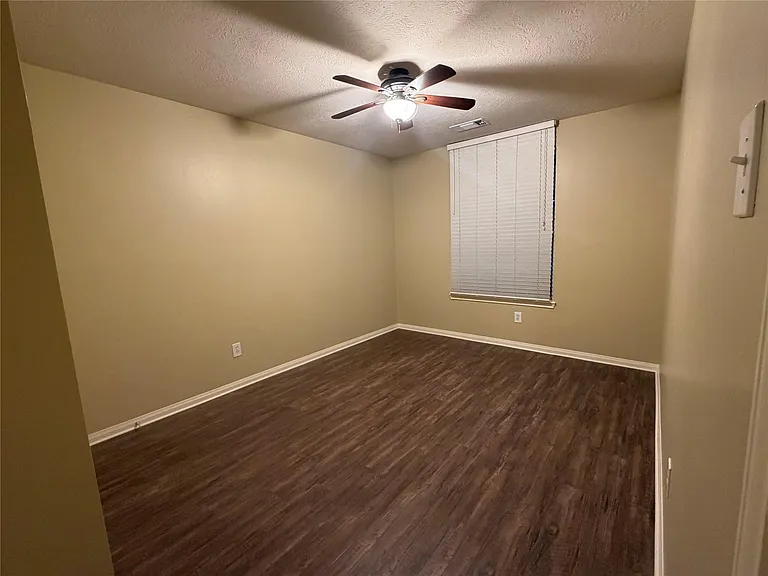 10718 Lonesome Dove Trl — Photo 21
