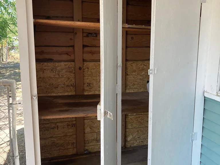 728 Moore St — Photo 26