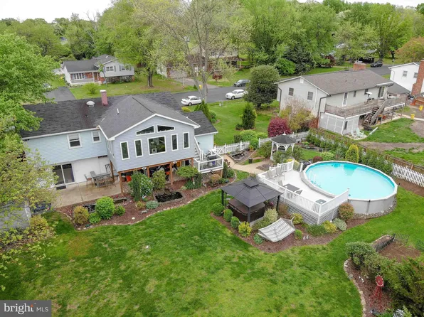 1532 Marco Dr, Pasadena, MD 21122