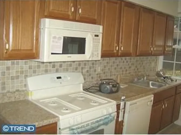 301 New Jersey Rd, Brooklawn, NJ 08030