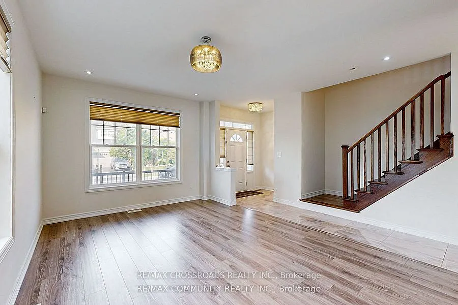 4 bed, $3,300 — Photo 4