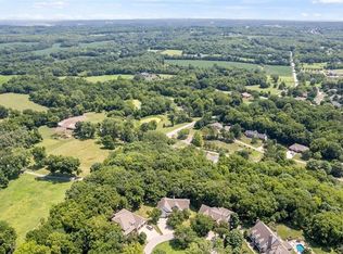 22918 NW Ashford Ct, Blue Springs, MO 64015