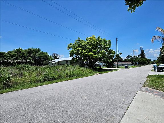 5th image of Tbd San Marcos Ave