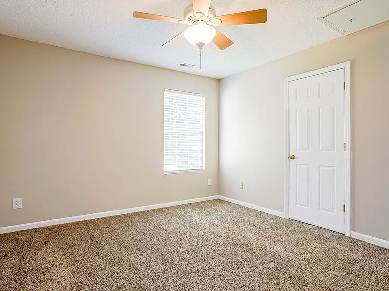 816 Stackhurst Way — Photo 14