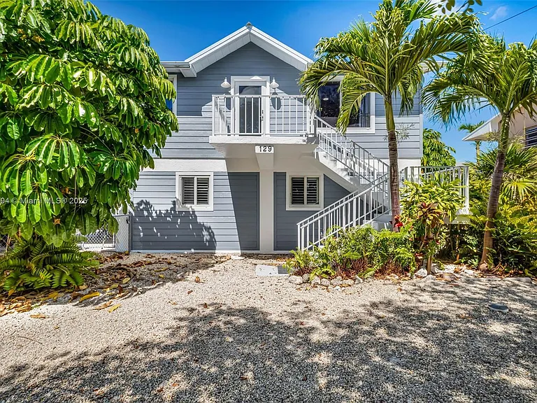 129 Nautilus Dr — Photo 1