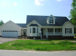 106 Wolf Creek Dr, Wendell, NC 27591