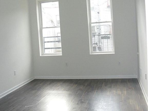 5th image of 525 Newark Ave APT 2