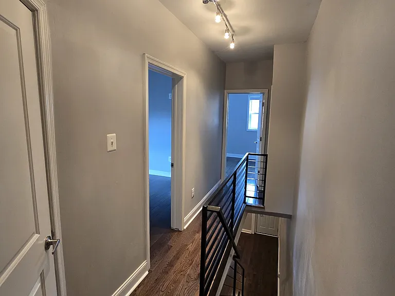 2432 S Hutchinson St — Photo 23