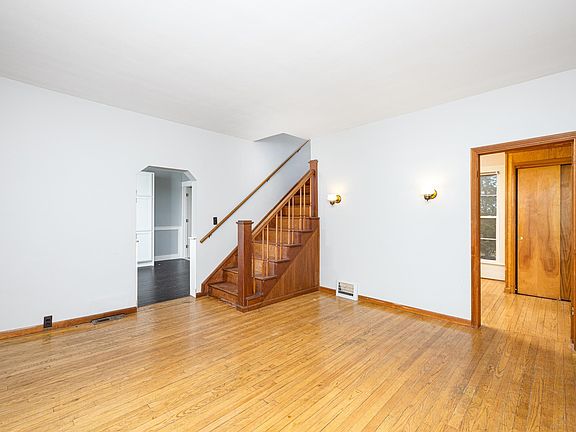5th image of 529 Randolph St APT A