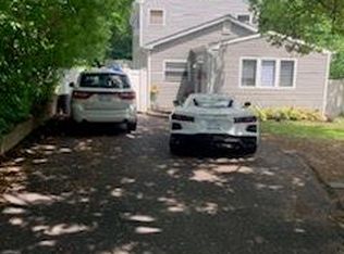 17 Handsome Ave, Selden, NY 11784