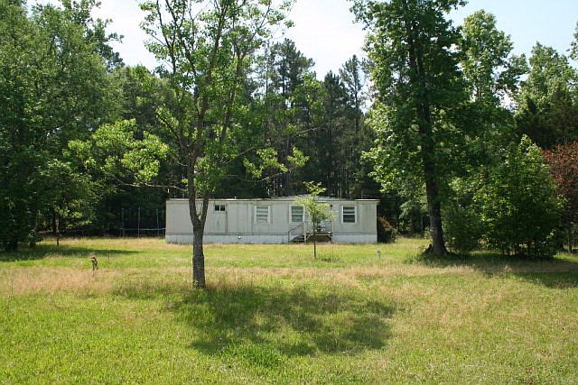 1st image of 1005 Lake Dr