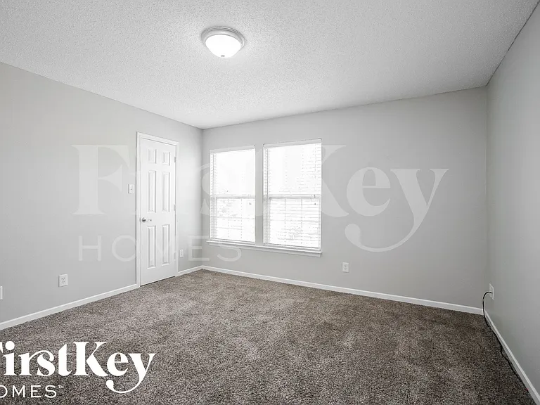 10851 Zimmerman Ln — Photo 13