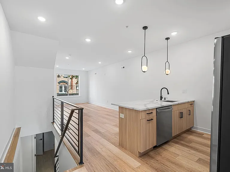 1216 N 28th St #1 — Photo 21