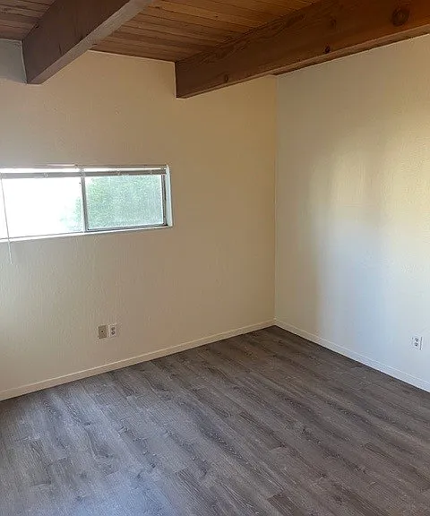 Prairie House Apartments — Photo 23