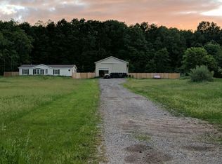 5194 Lindsey Rd, Delton, MI 49046