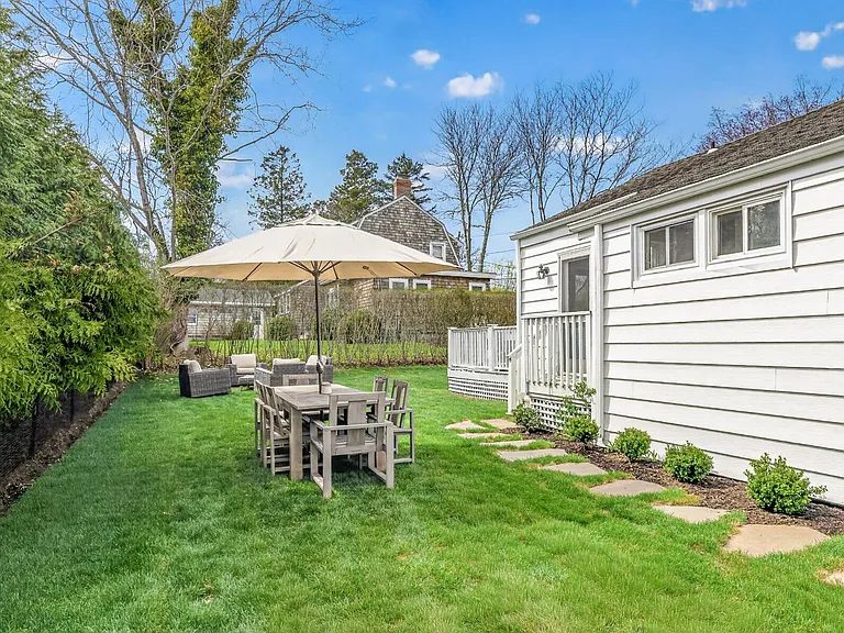 15 Indian Hill Rd — Photo 15