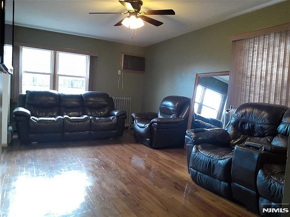 3rd image of 75 Preston St
