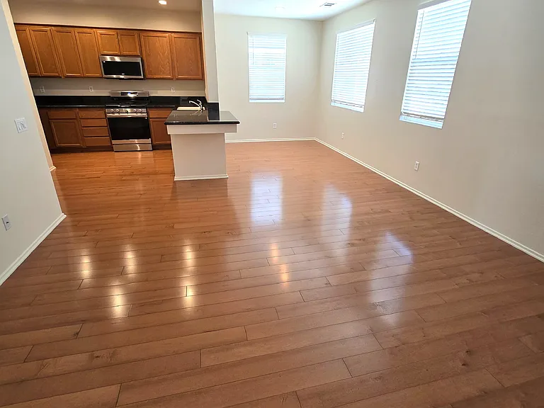 3319 Ventura Rd — Photo 5