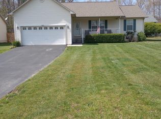 4013 Chica Rd, Crossville, TN 38572