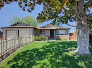 716 Cloverland Ct, Oakdale, CA 95361