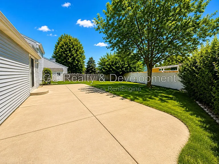 1790 Indian Wells Cir — Photo 23
