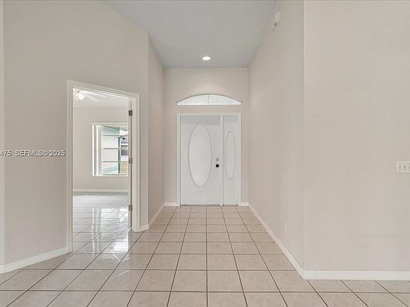 5th image of 1324 SW 8th Ct