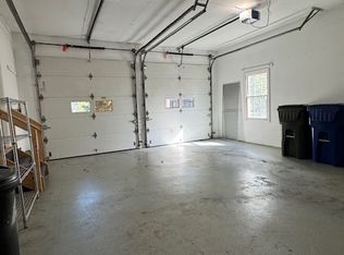 405 Pitkin Holw, Trumbull, CT 06611