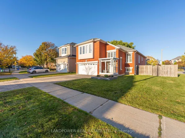 109 Melbourne Dr, Richmond Hill, ON L4S 2G7