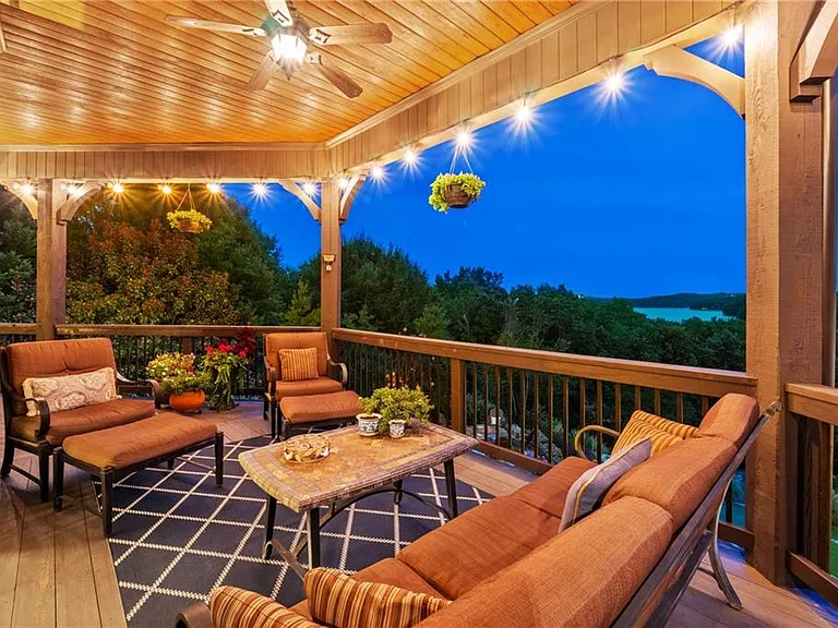 6407 Grand Marina Cir — Photo 34