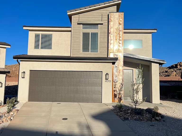 4170 E Phobos Ln — Photo 1