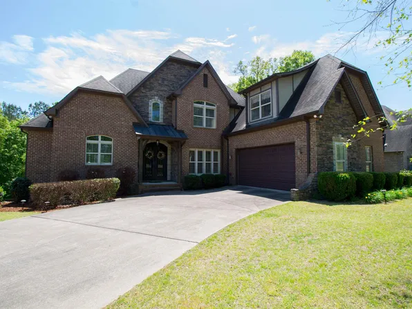 2027 Long Leaf Lake Cir, Helena, AL 35022