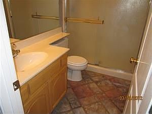 4th image of 8353 Oakwood Hills Cir