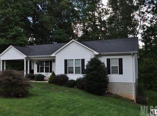 1309 Murray Pl, Lenoir, NC 28645