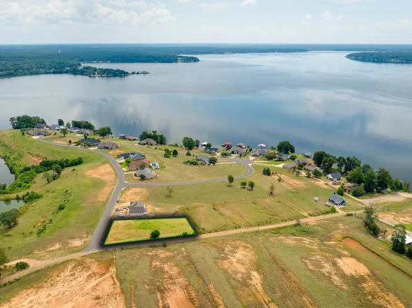 140 Eagle Point Trce, Farmerville, LA 71241