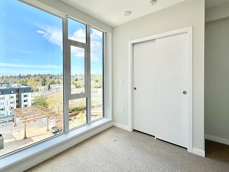 7433 Cambie St #1207 — Photo 4