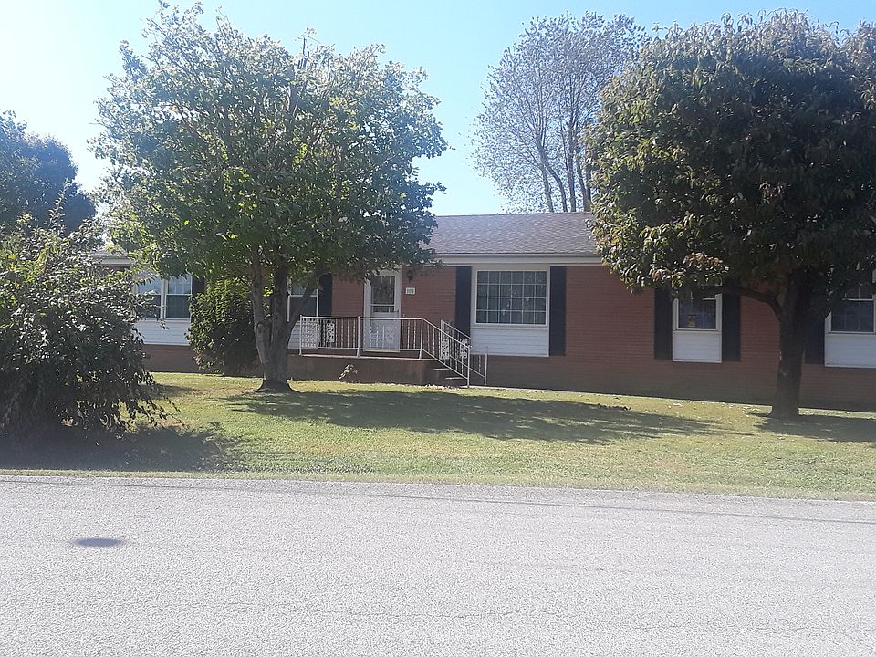 1st image of 106 Manor Dr