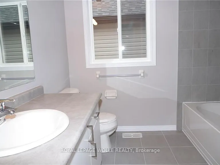 664 Blair Creek Dr — Photo 17
