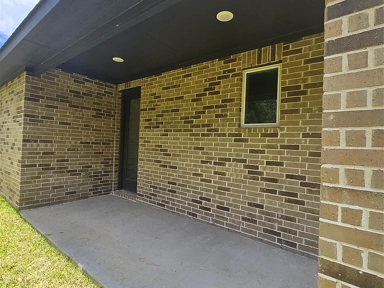 13071 Pine Trace St — Photo 20