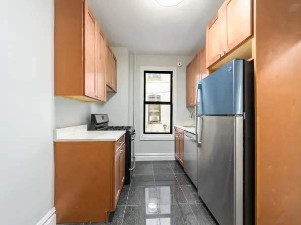 23-53 31st Street image 5 of 9