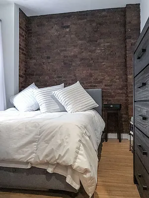 Rented by Kahen Properties | media 36